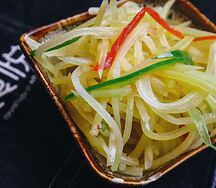 Салат из картофеля