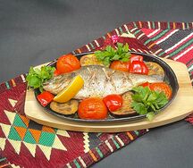 Дорадо с овощами