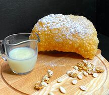 Чебурек Сгущенка-миндаль