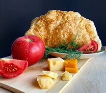 Чебурек с сыром, помидором и укропом