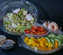 Овощной салат с креветками