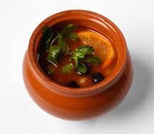 Солянка, котлеты куриные с пюре, морс