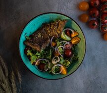Мясной салат