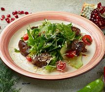 Салат с куриной печенью