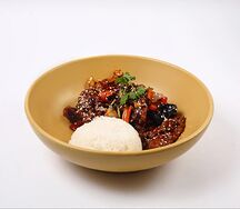 Говядина по-сычуаньски и рис на пару