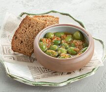 Зеленые оливки в пряном масле