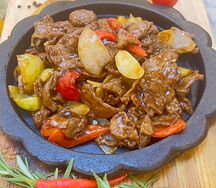 Говядина на сковороде