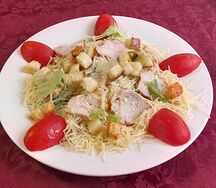 Цезарь с курицей