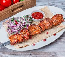 Шашлык из cвинoй шейки