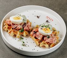 Венские вафли с беконом