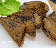 Гренки из чёрного хлеба