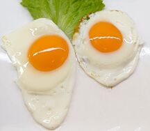 Жареное яйцо