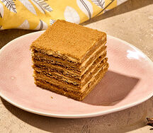 Пирожное «Медовик»