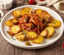 Бедро цыпленка с розмарином и оливками с картофелем бэби