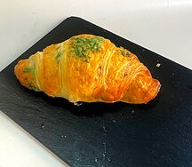 Круассан с фисташковым кремом 