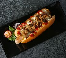 Датский хот-дог с куриной колбаской