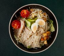 Цезарь с курицей