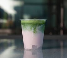 Матча с клубникой (маленький)