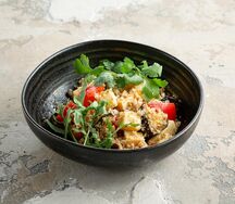 Салат с баклажанами и сыром сулугуни