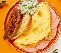 Омлет с ветчиной и сыром