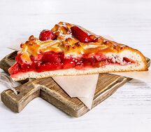 Пирог с клубникой