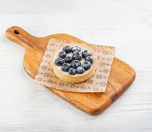 Тарталетка ягодная с сырным кремом