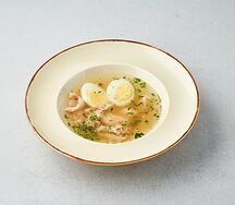 Куриный бульон с яйцом