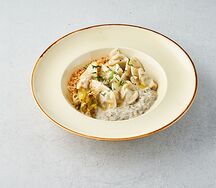 С картофелем в грибном соусе