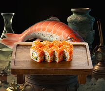 Ролл Калифорния с тигровой креветкой