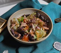 Салат с уткой и паназиатским соусом