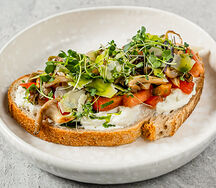 Брускетта с лесными грибами