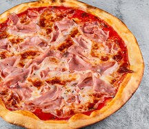 Пицца с ветчиной