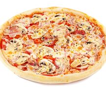 Пицца с беконом и грибами