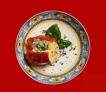 Болгарский фаршированный перец с куриным фаршем и сыром