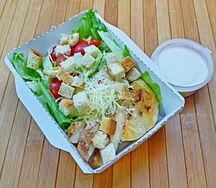 Салат цезарь с курицей