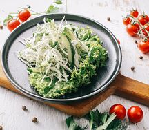 Салат из капусты с огурцом