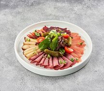 Мясная тарелка