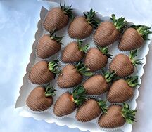 Клубника в молочном шоколаде