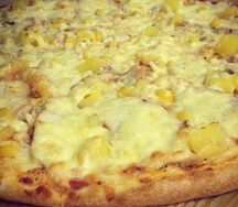 Курица с ананасами