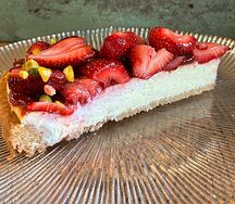 Чизкейк с клубникой