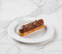 Эклер в ассортименте