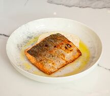 Карельская форель с соусом тартар