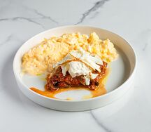 Скрэмбл с баклажанами и страчателлой