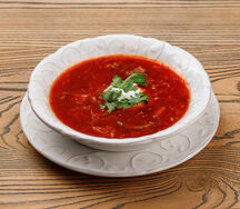 Борщ с говядиной и печеными яблоками