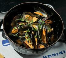 Мидии с соусом Том ям