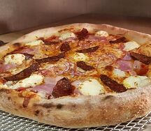 Пицца мясная