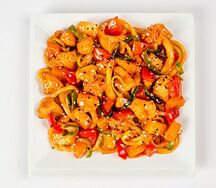 Вокси с ананасом и мясом цыпленка