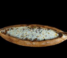 Пиде Фарш из индейки с сыром