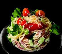 Фирменный салат Шеф Nож