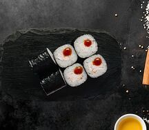Маки с курицей